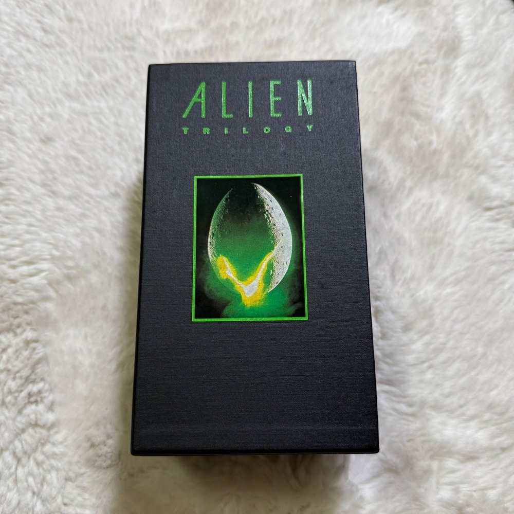 Fox Video Alien Trilogy VHS Box Set 3-Tape Black Sci-Fi Horror Movie Collection
